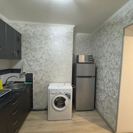 One-Room Apartment Opposite Almaty Airport Turksib Exterior foto