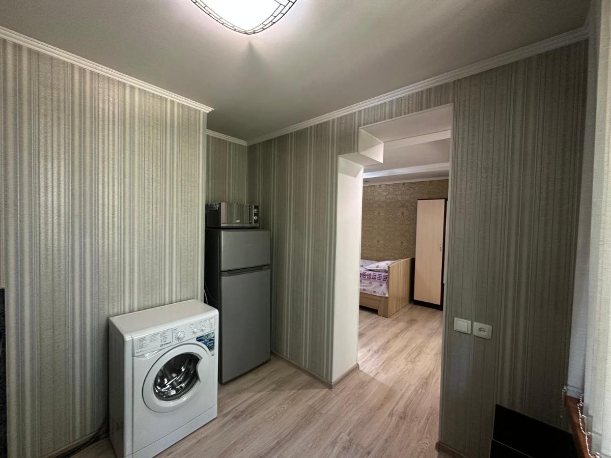 One-Room Apartment Opposite Almaty Airport Turksib Exterior foto