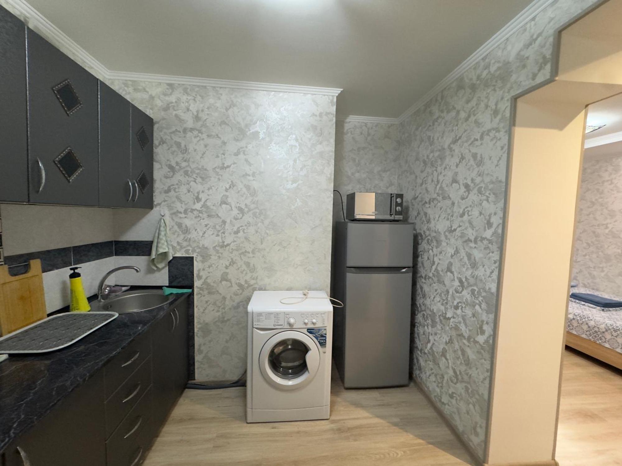 One-Room Apartment Opposite Almaty Airport Turksib Exterior foto