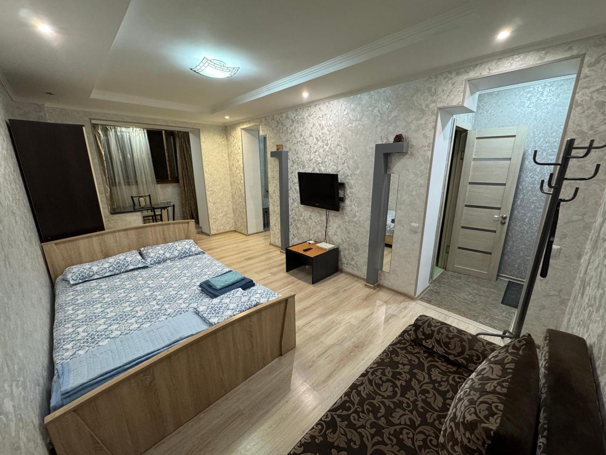 One-Room Apartment Opposite Almaty Airport Turksib Exterior foto